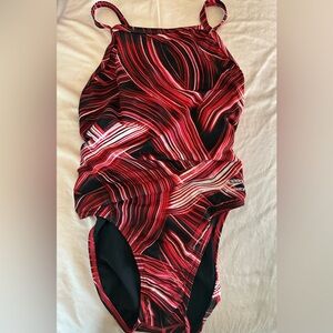 Speedo swimsuit NWOT women flyback Endurance+ plus one piece size 10 36 red